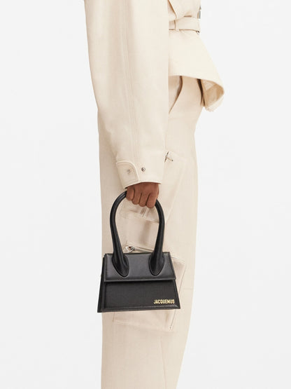 Jacquemus Black  leather Le Chiquito moyen bag
